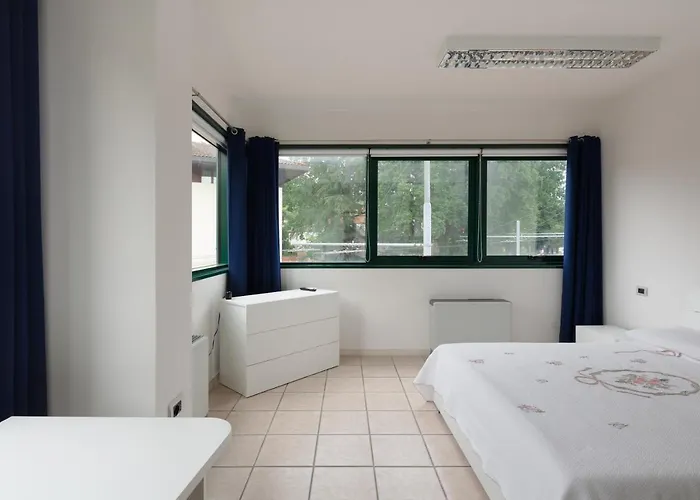 Frenkhome Open Space Apartmán Castell'Arienti